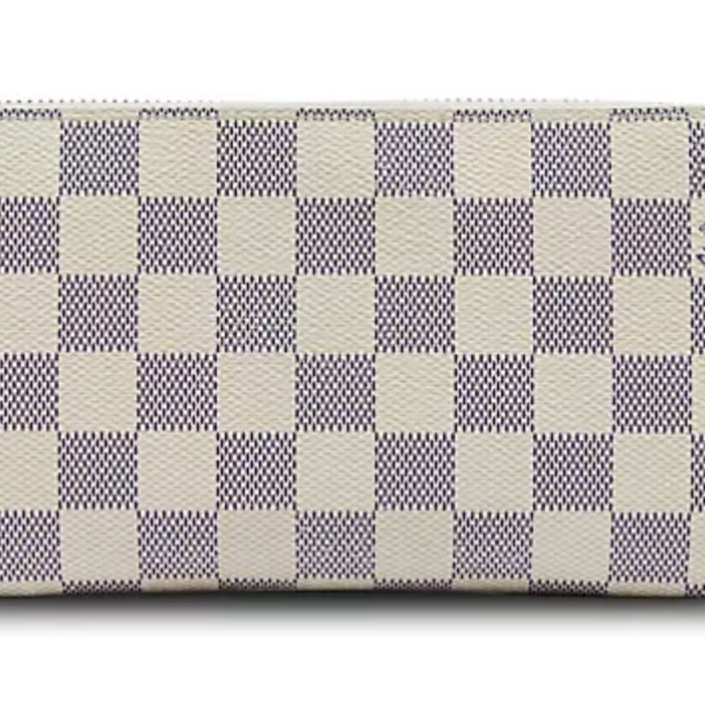 LV Wallet (Louis Vuitton)